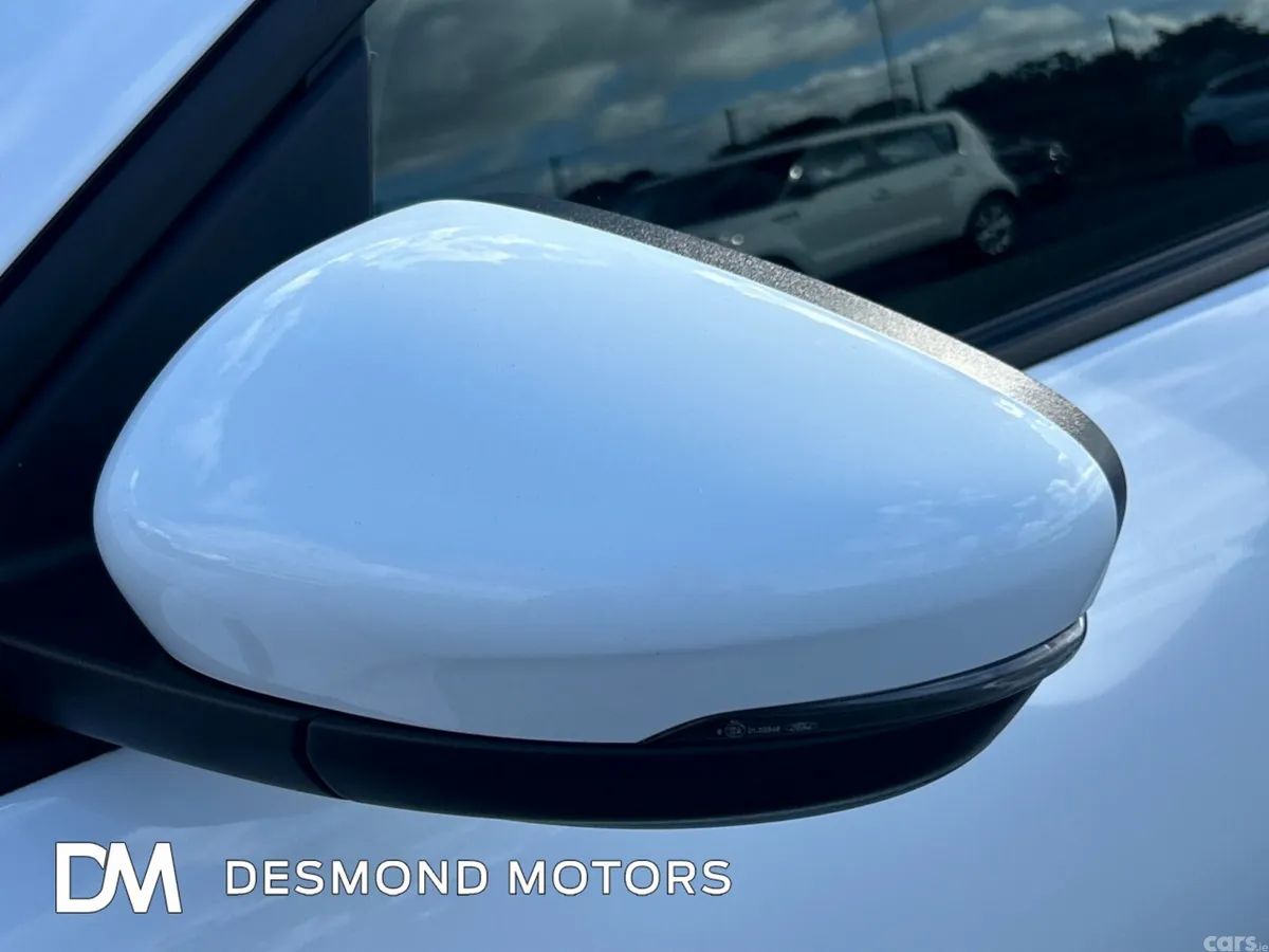 Ford Kuga SUV, Petrol Plug-in Hybrid, 2022, White