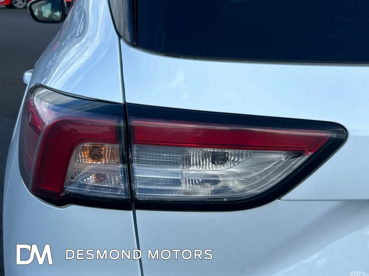 Ford Kuga SUV, Petrol Plug-in Hybrid, 2022, White