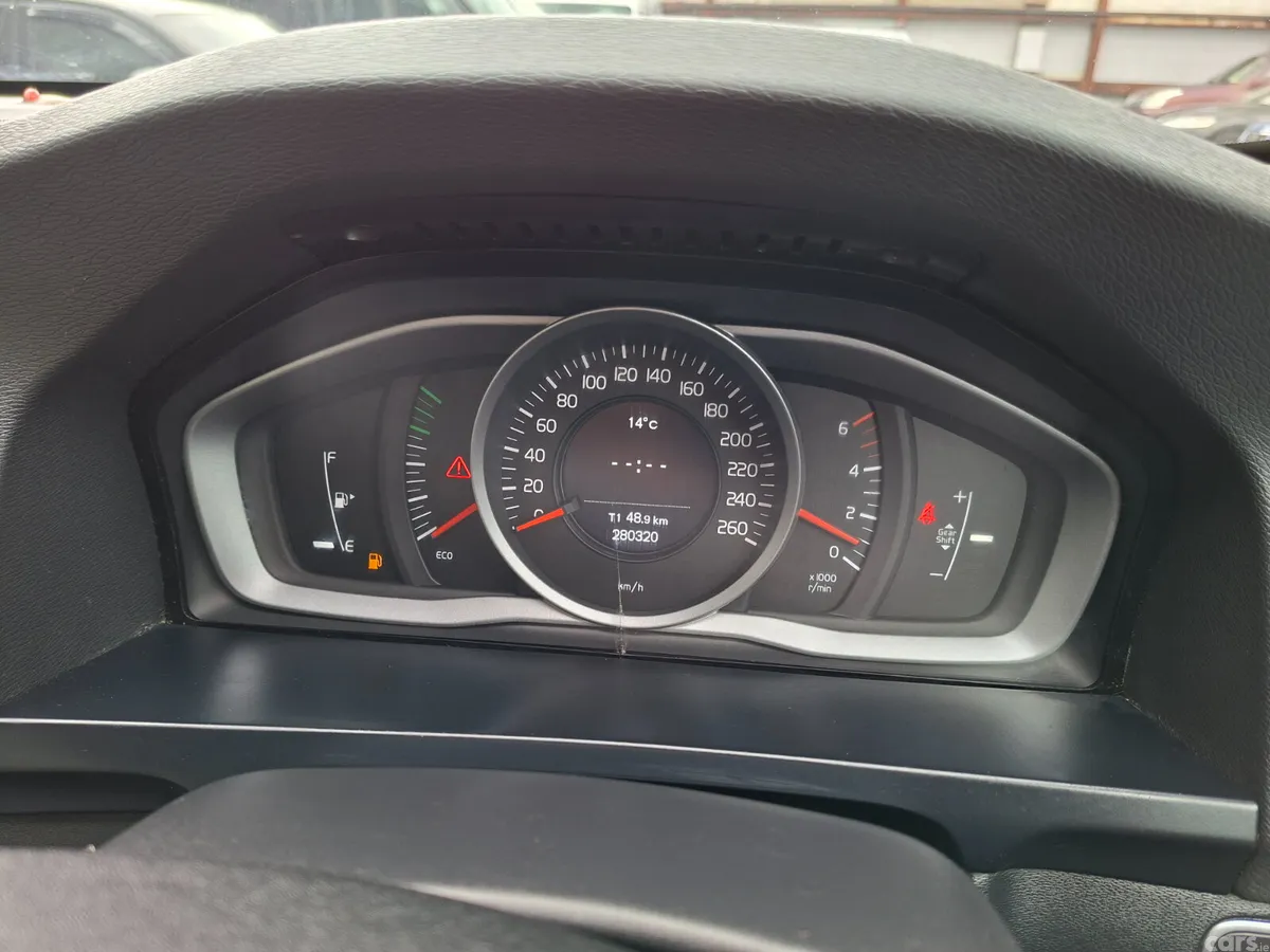 Volvo S60 Saloon, Diesel, 2016, Black