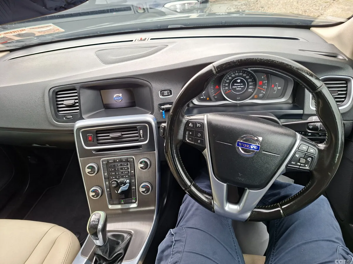 Volvo S60 Saloon, Diesel, 2016, Black