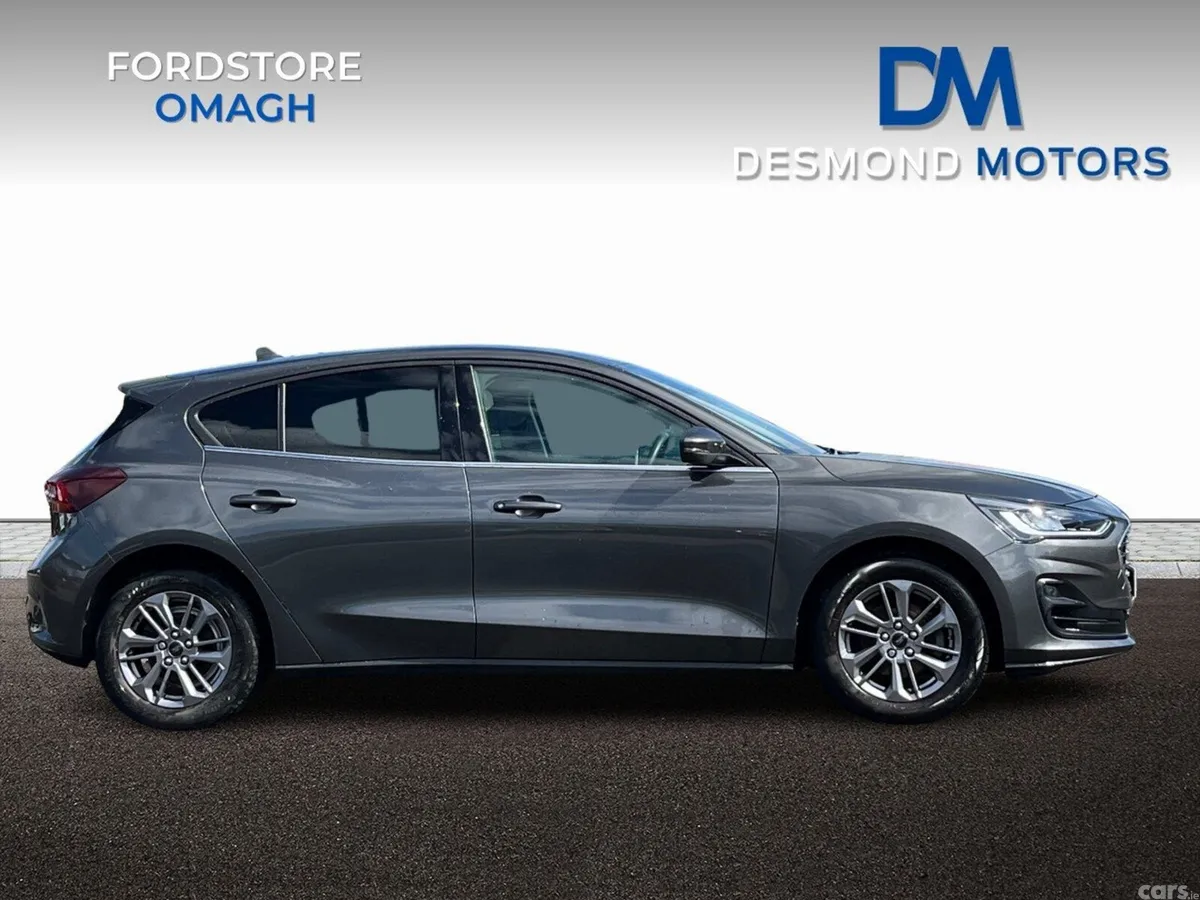 Ford Focus Hatchback, Petrol Hybrid, 2023, Grey