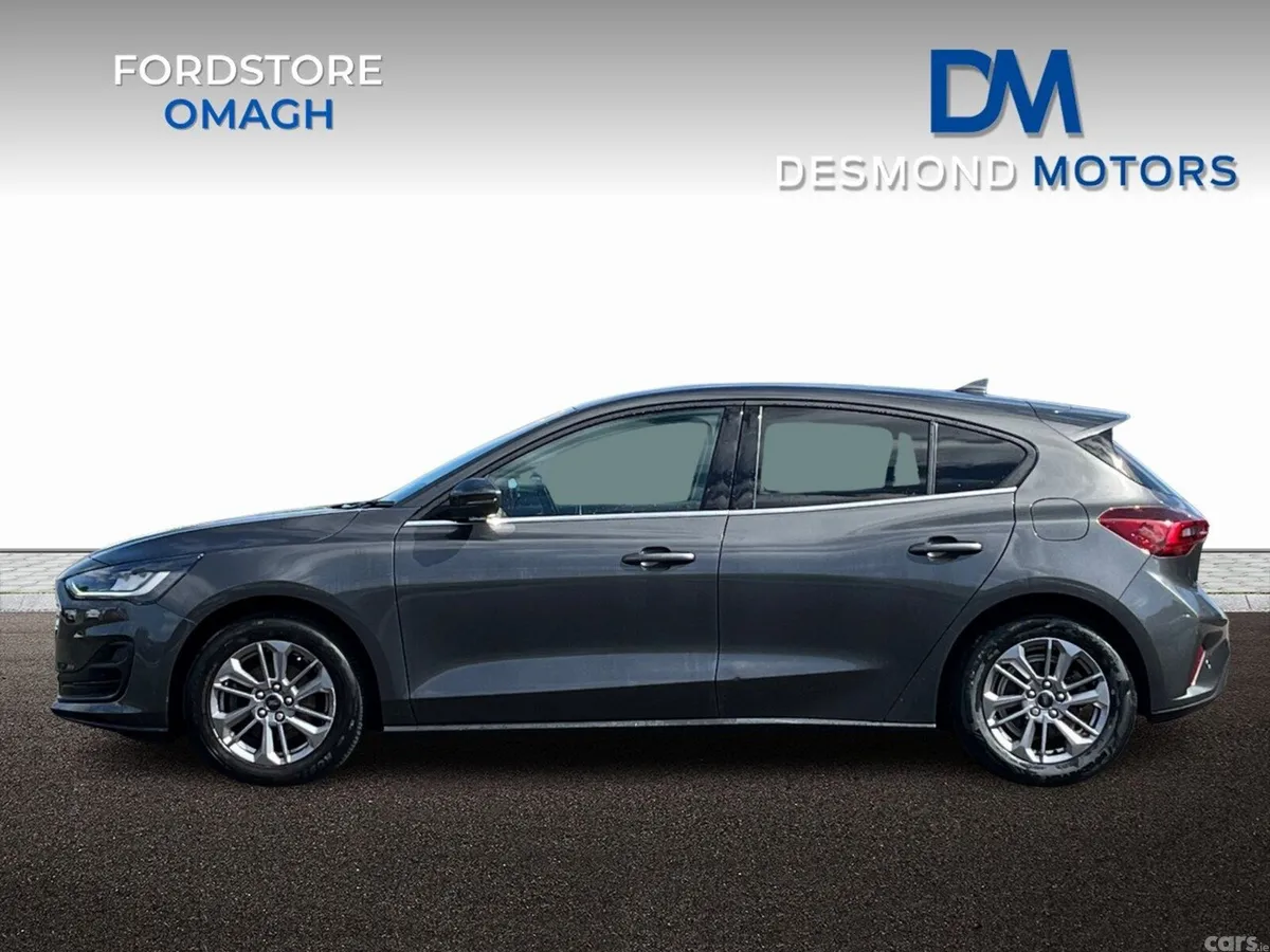 Ford Focus Hatchback, Petrol Hybrid, 2023, Grey