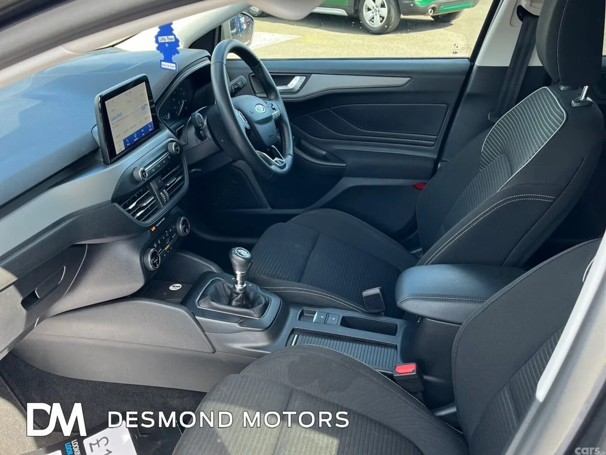 Ford Focus Hatchback, Petrol Hybrid, 2023, Grey