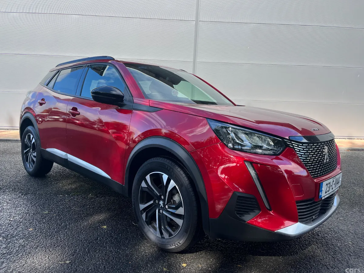 Peugeot 2008 MPV, Petrol, 2023, Red