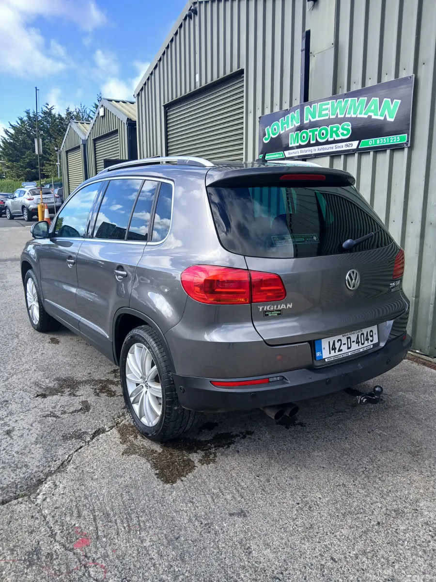 Volkswagen Tiguan SUV, Diesel, 2014, Grey