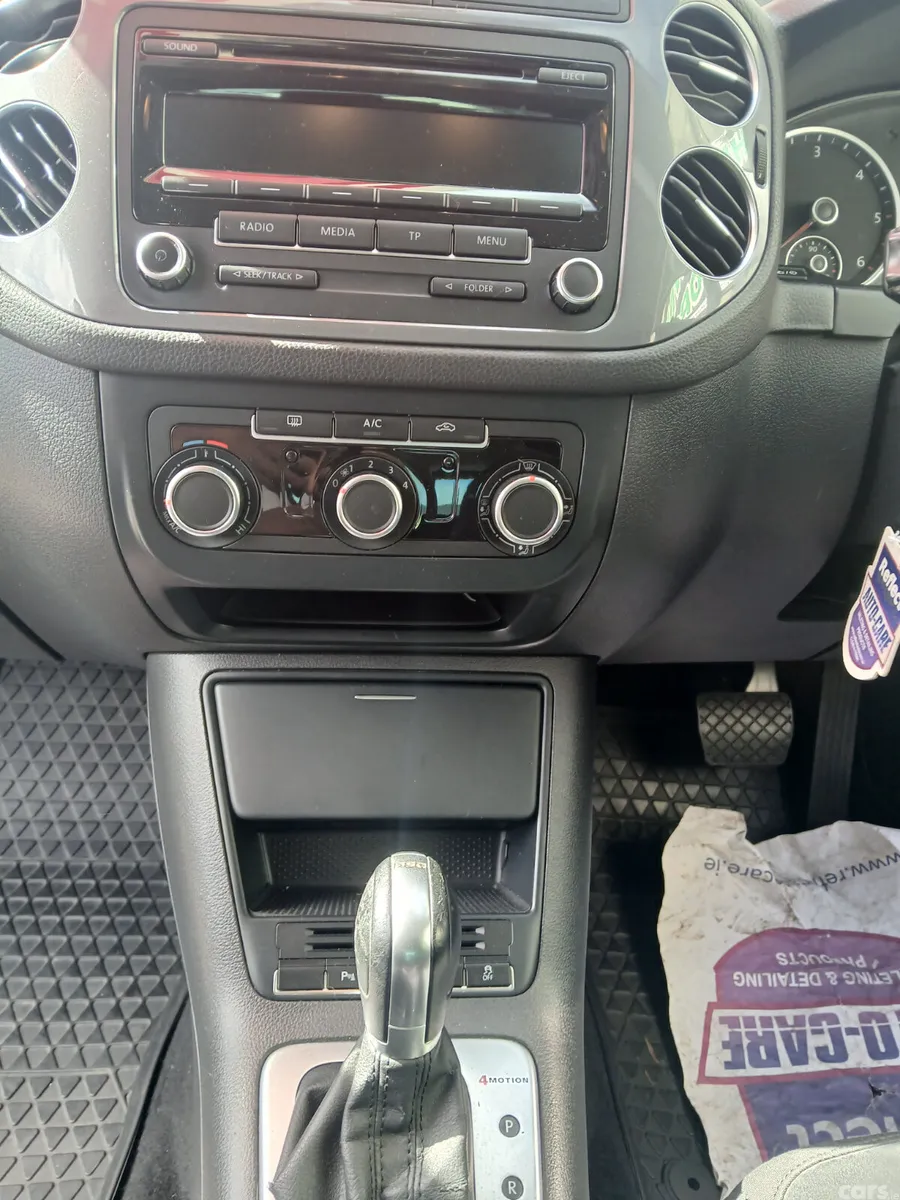 Volkswagen Tiguan SUV, Diesel, 2014, Grey