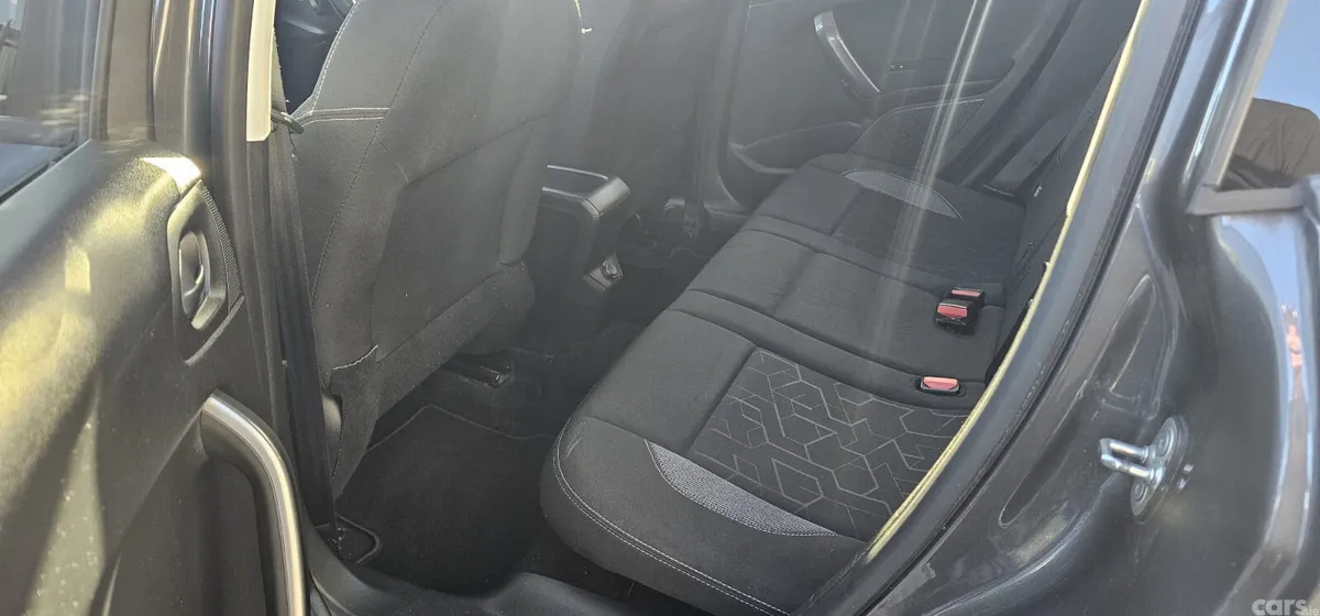 Peugeot 2008 Estate, Petrol, 2018, Grey
