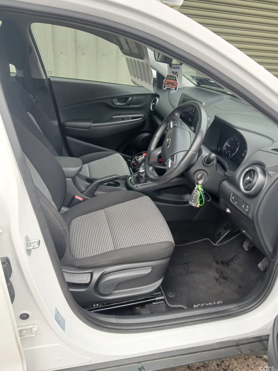 Hyundai KONA SUV, Diesel, 2021, White