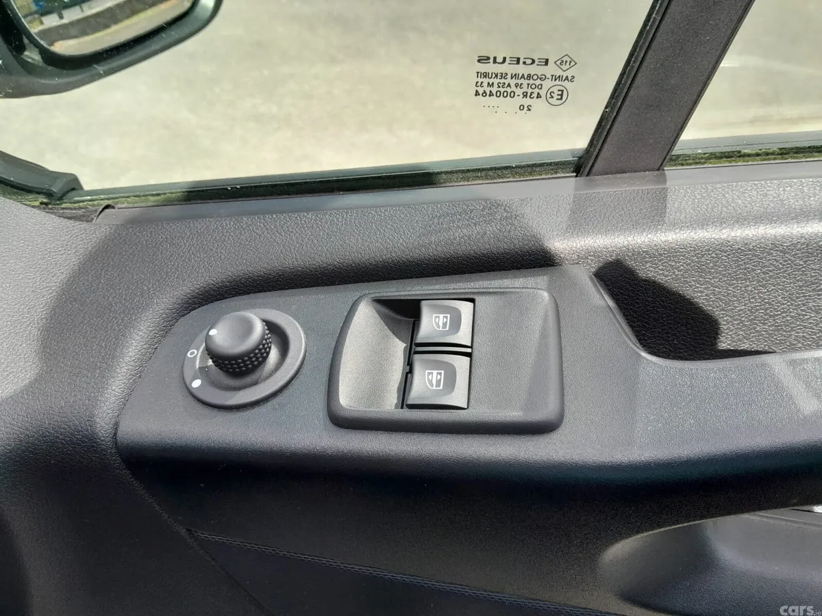 Renault Trafic MPV, Diesel, 2021, Silver