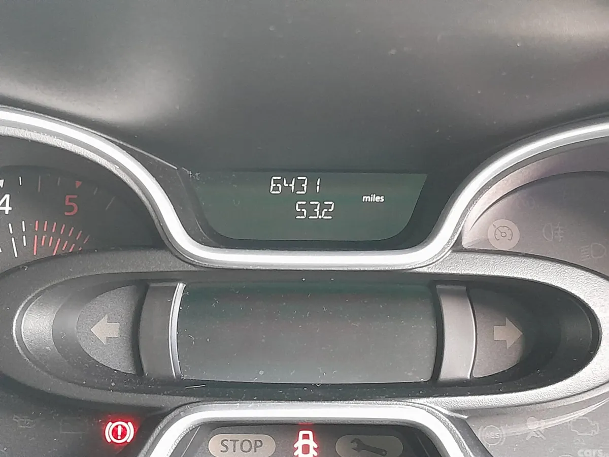 Renault Trafic MPV, Diesel, 2021, Silver
