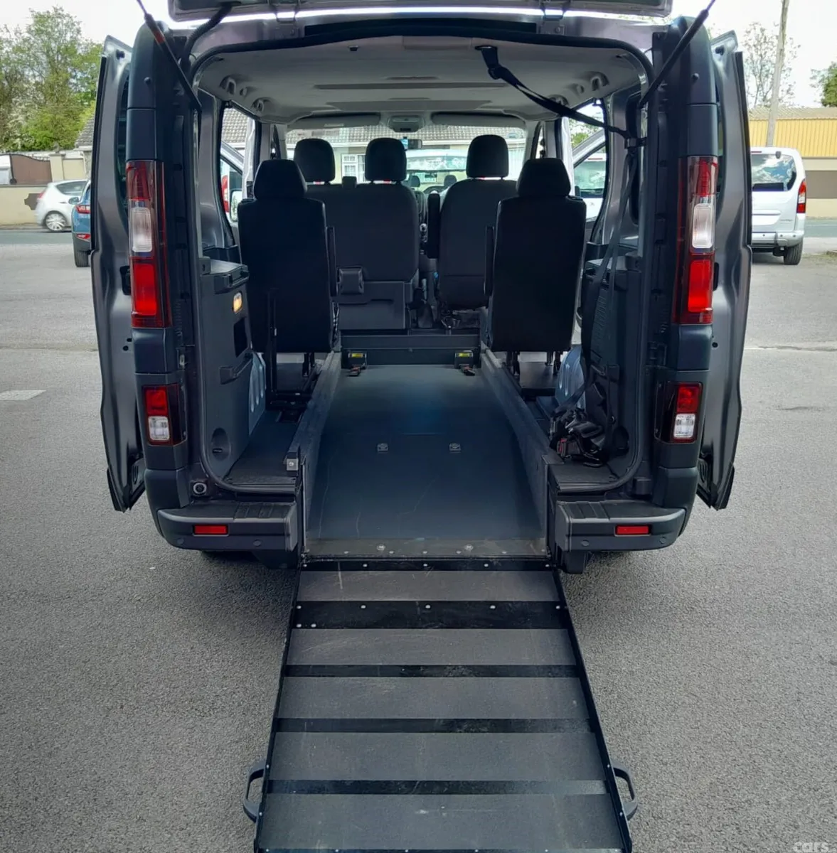 Renault Trafic MPV, Diesel, 2021, Silver