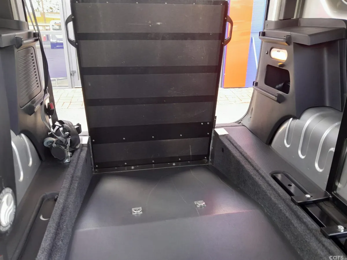Renault Trafic MPV, Diesel, 2021, Silver