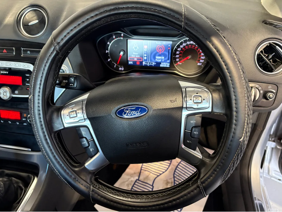 Ford Mondeo Hatchback, Diesel, 2012, Silver