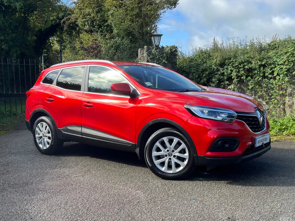 Renault Kadjar SUV, Petrol, 2019, Red