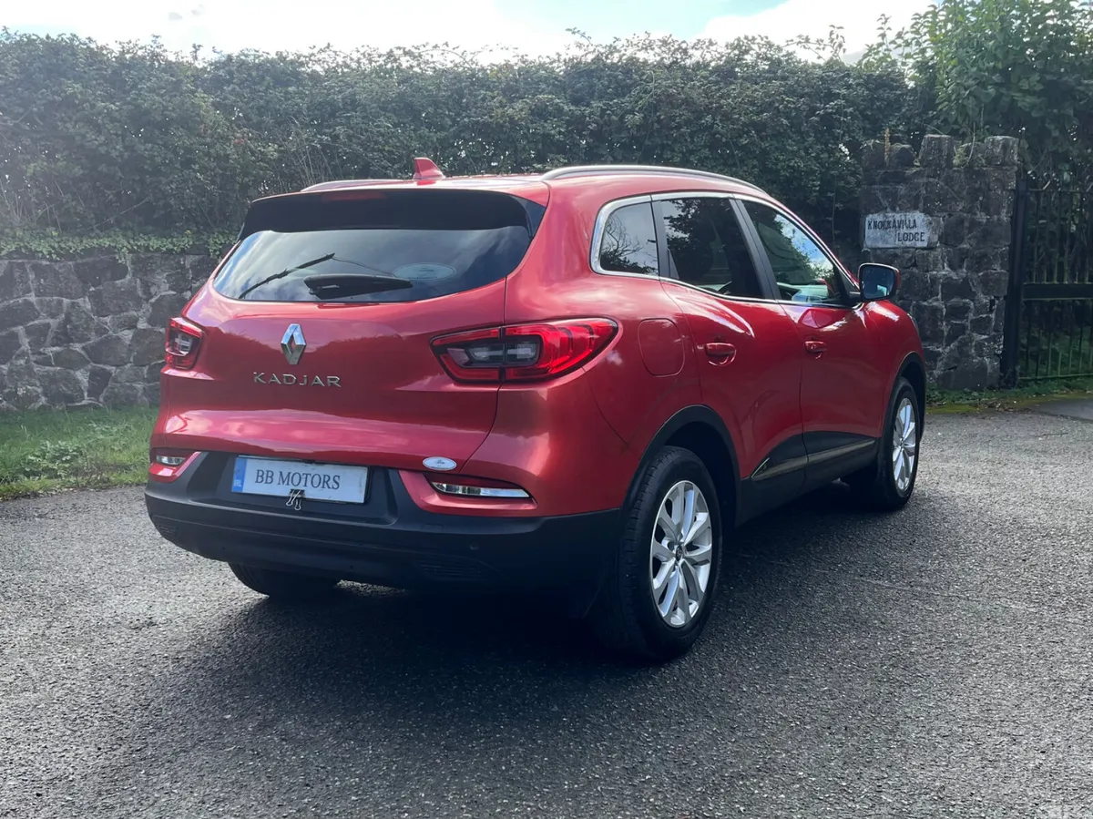 Renault Kadjar SUV, Petrol, 2019, Red