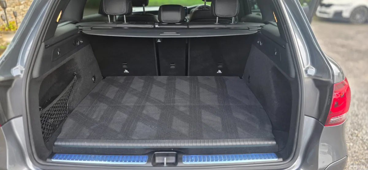 Mercedes-Benz GLC SUV, Diesel Plug-in Hybrid, 2022, Grey