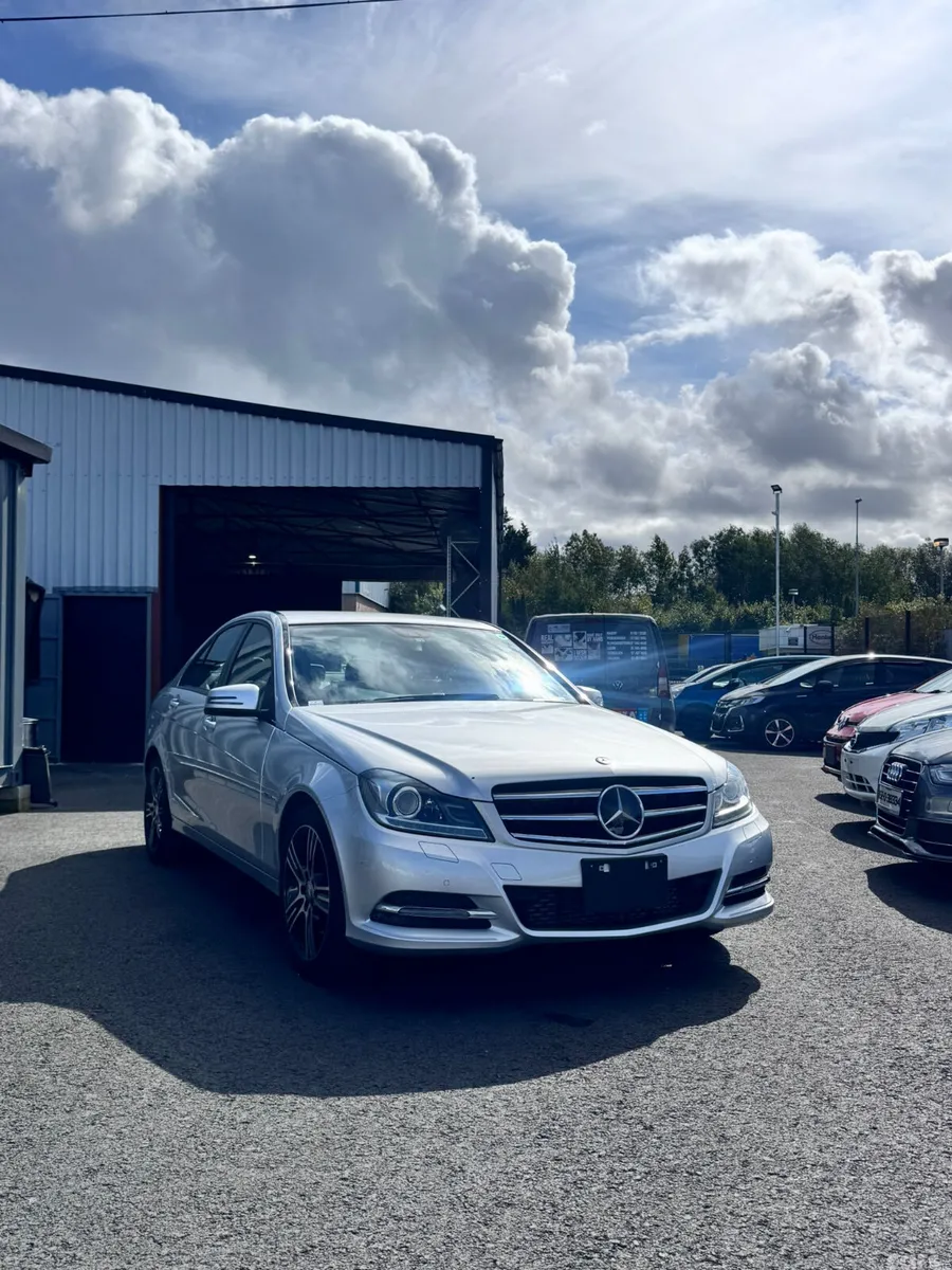 Mercedes-Benz 220 Saloon, Petrol, 2014, Silver
