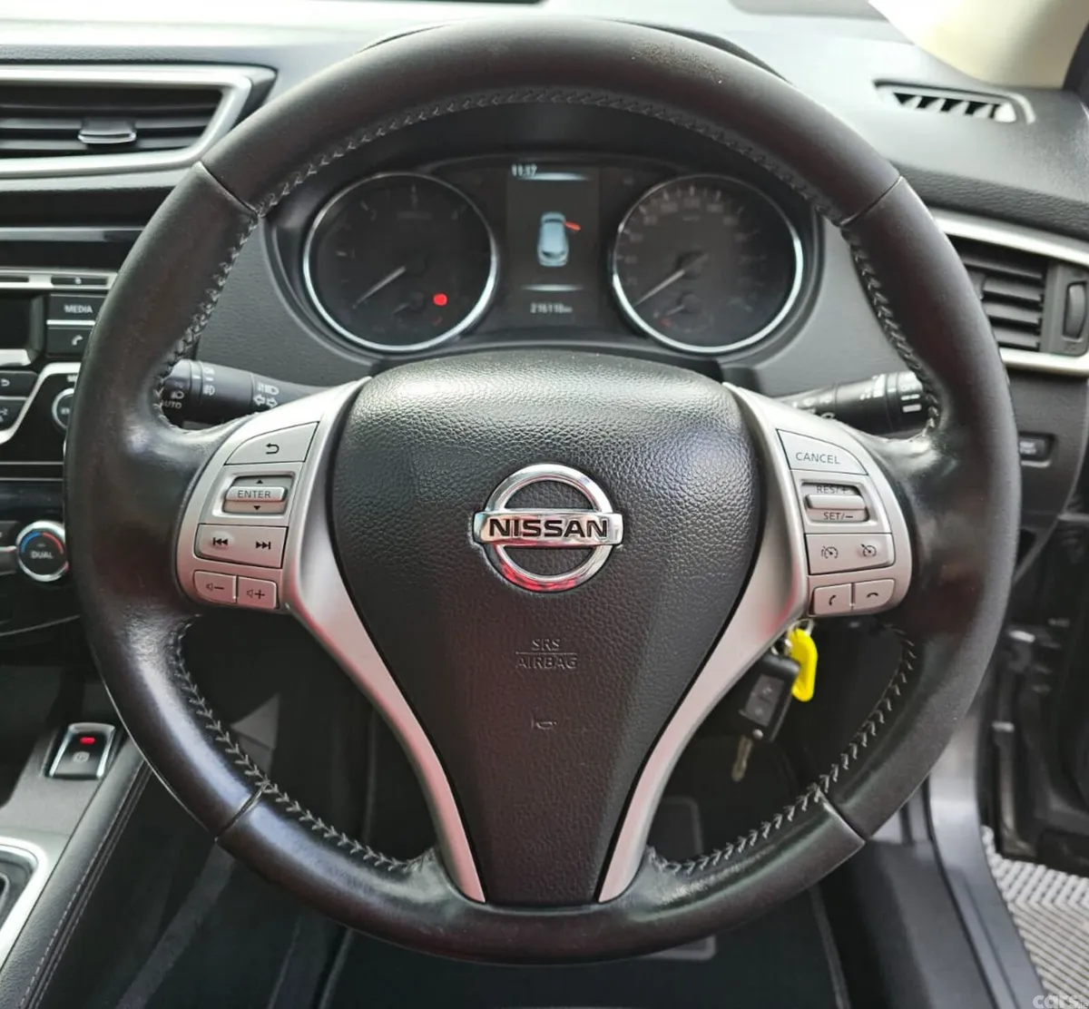 Nissan Qashqai SUV, Diesel, 2017, Grey