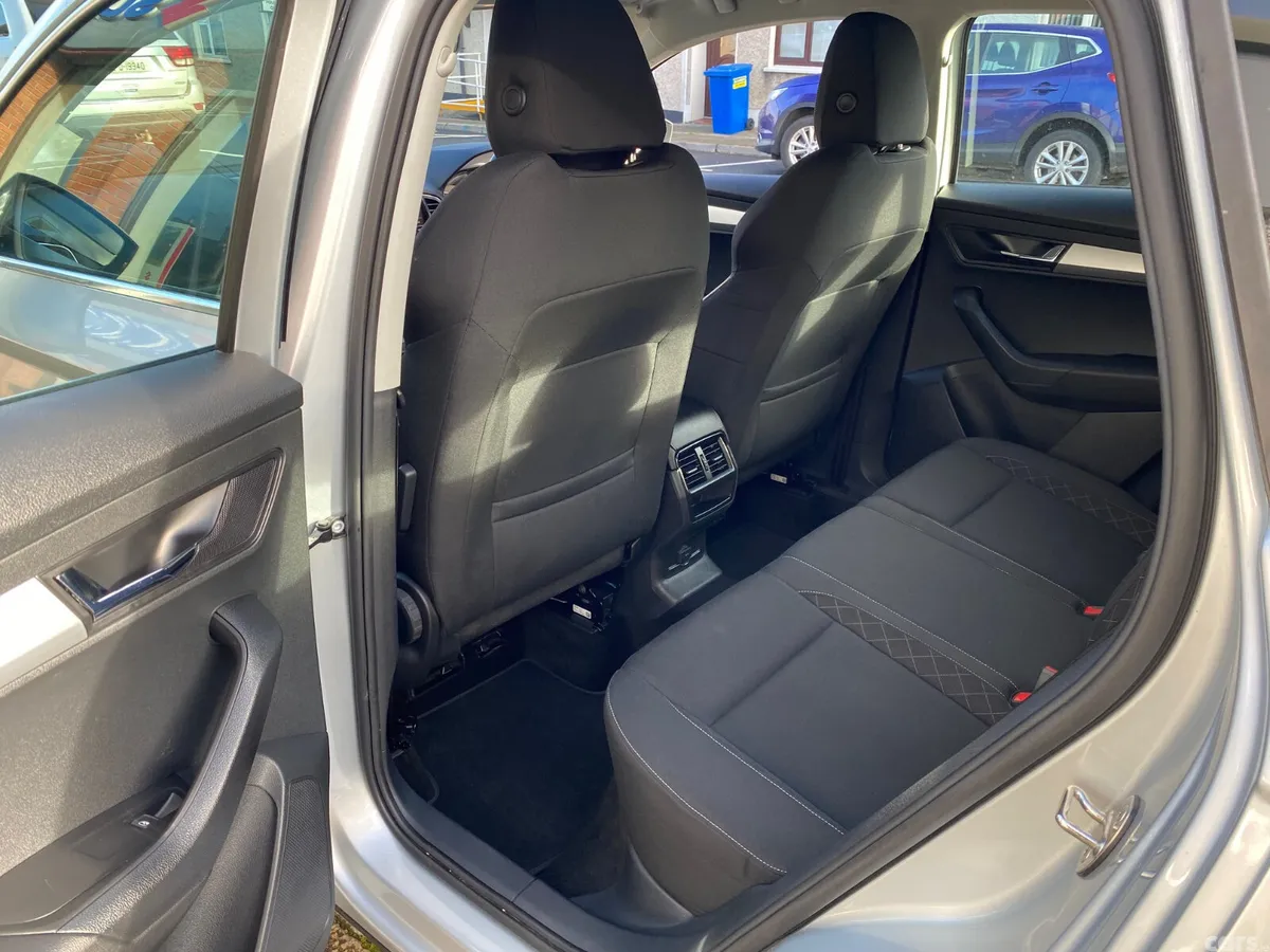 Skoda Karoq Estate/Jeep, Petrol, 2019, Grey