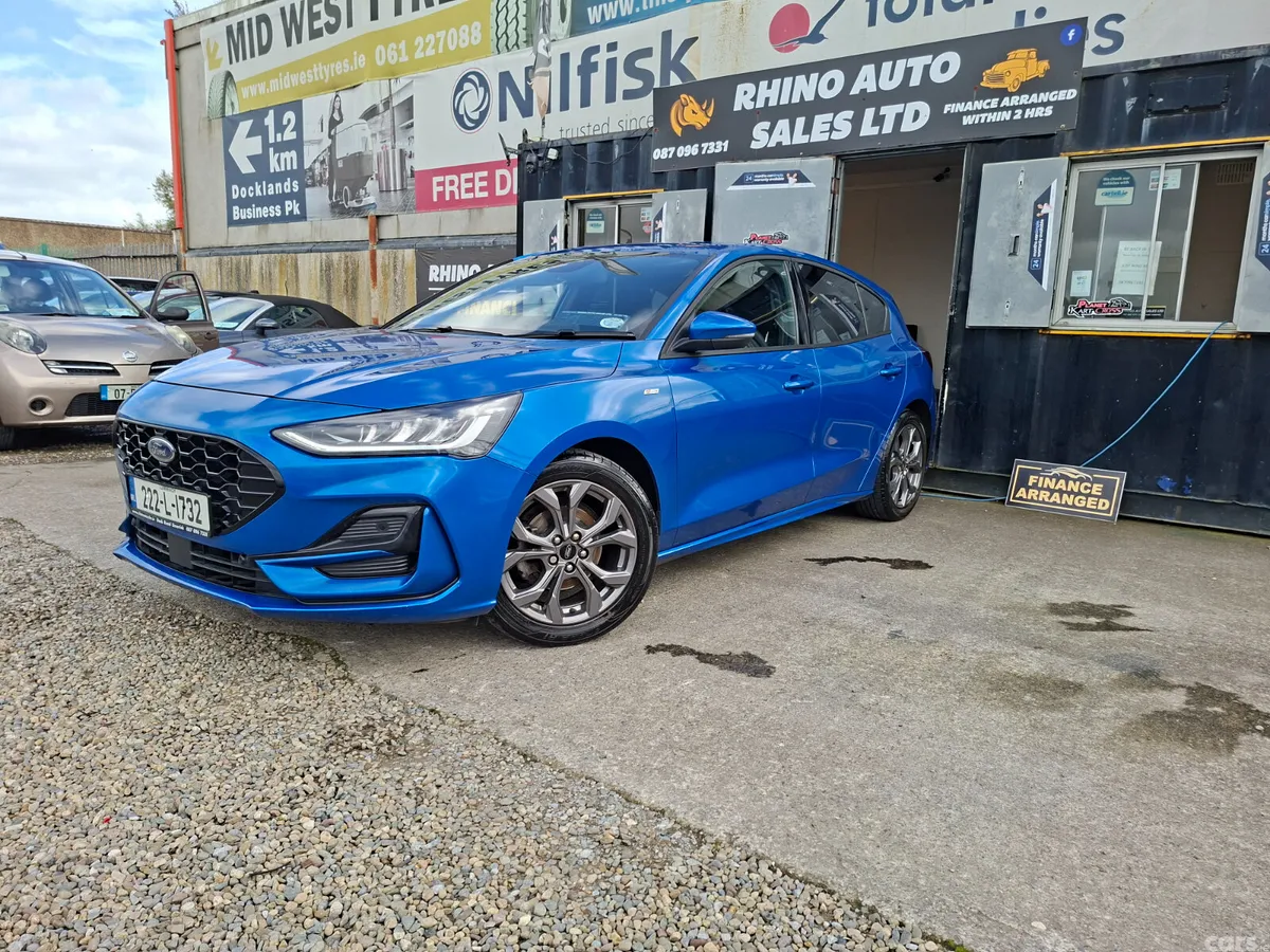Ford Focus Hatchback, Petrol, 2022, Blue