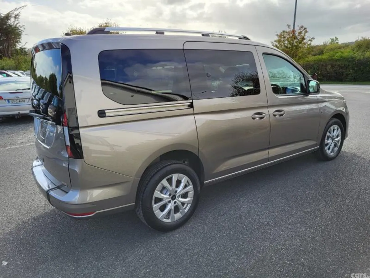 Ford Tourneo Connect MPV, Diesel, 2025, Gold