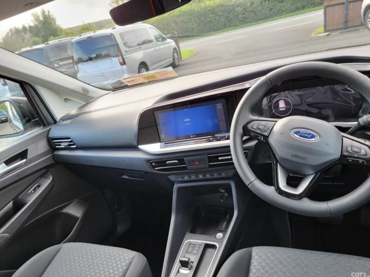 Ford Tourneo Connect MPV, Diesel, 2025, Gold