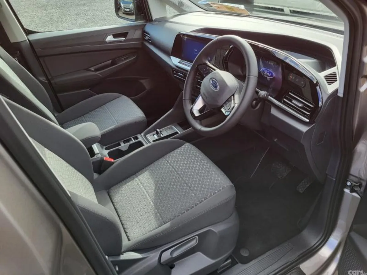 Ford Tourneo Connect MPV, Diesel, 2025, Gold