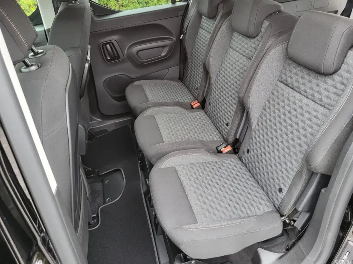 Peugeot Rifter MPV, Diesel, 2026, Black
