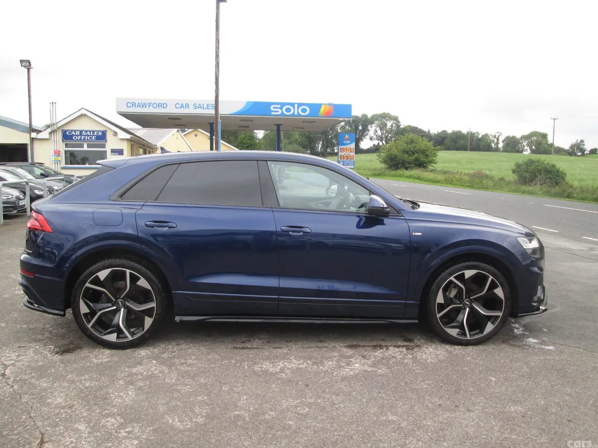 Audi Q8 SUV, Diesel Hybrid, 2021, Blue