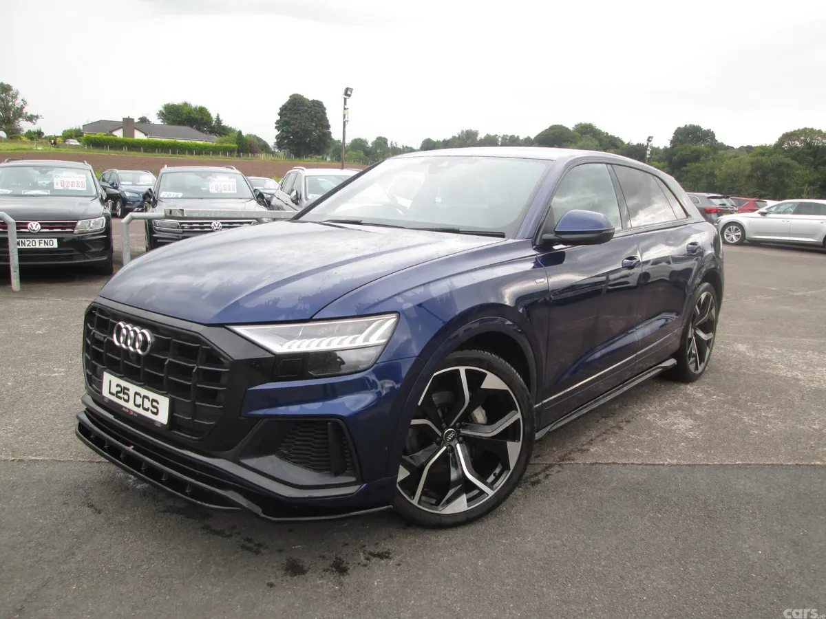 Audi Q8 SUV, Diesel Hybrid, 2021, Blue