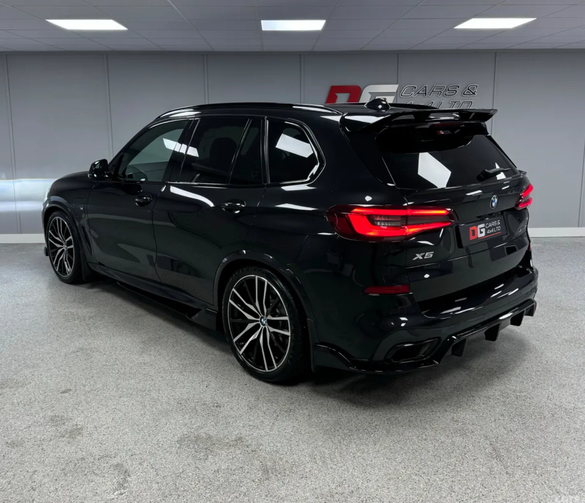 BMW X5 SUV, Petrol Hybrid, 2021, Black