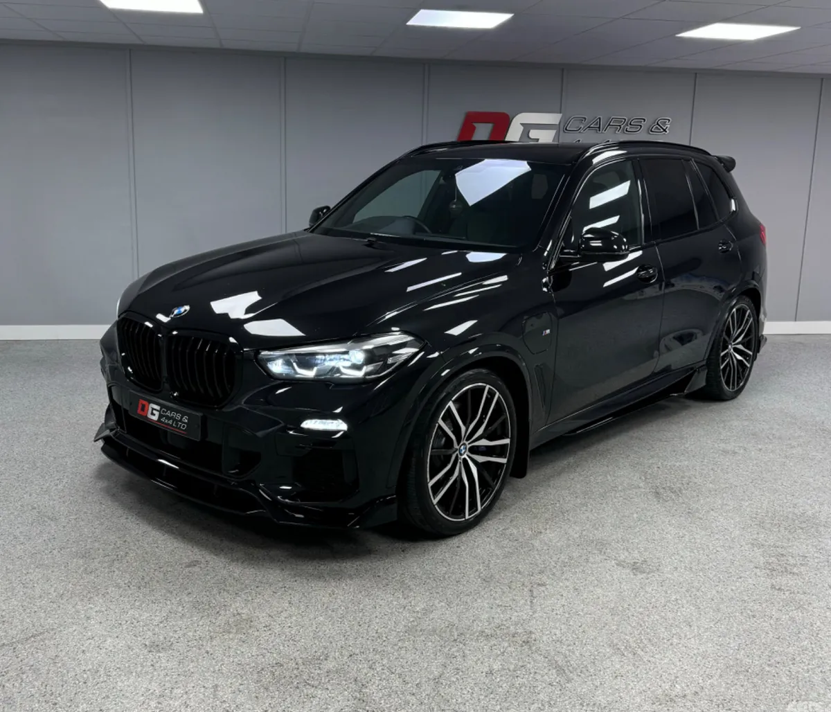 BMW X5 SUV, Petrol Hybrid, 2021, Black