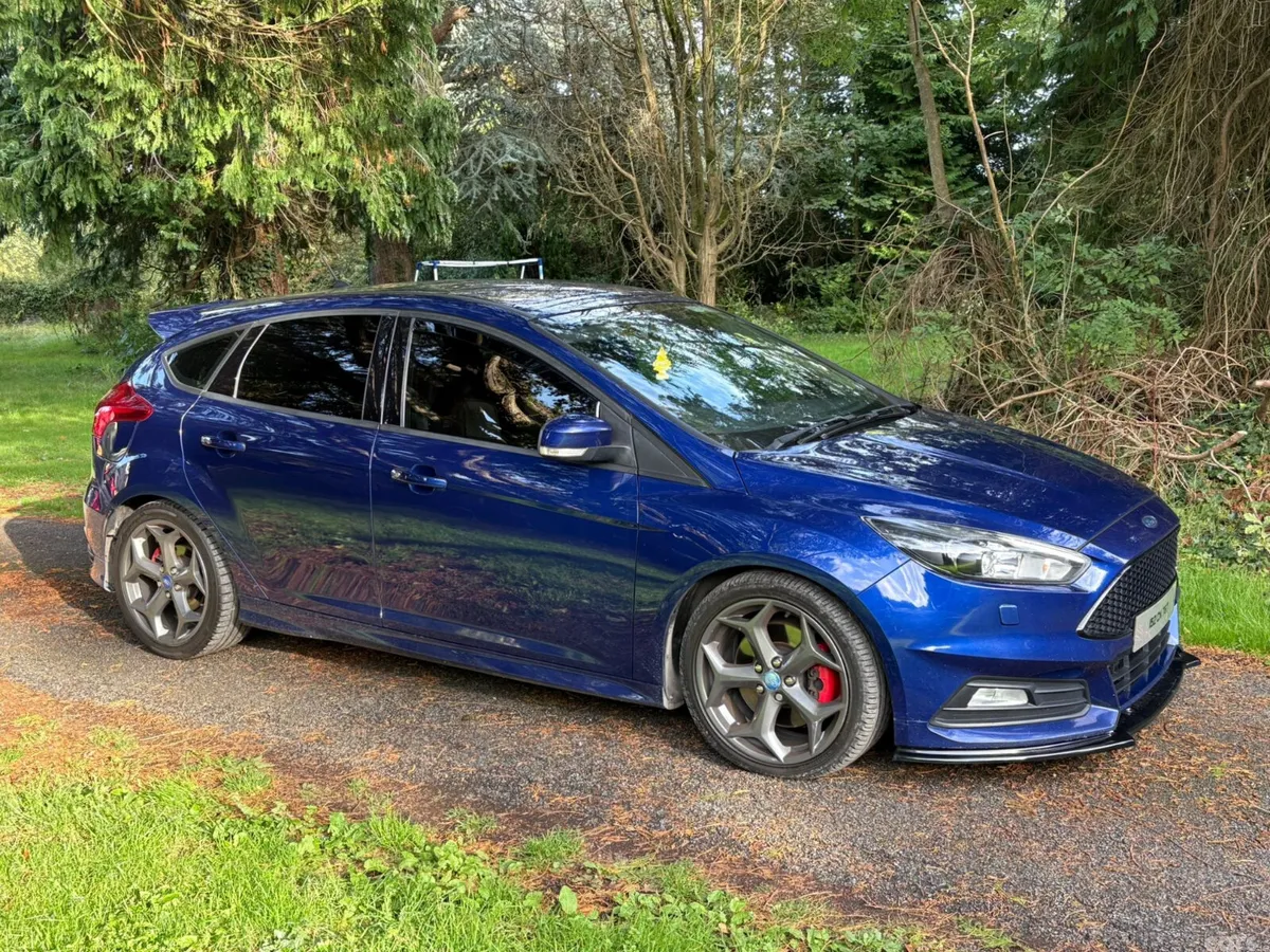 Ford Focus Hatchback, Diesel, 2015, Blue