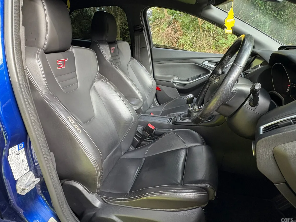 Ford Focus Hatchback, Diesel, 2015, Blue