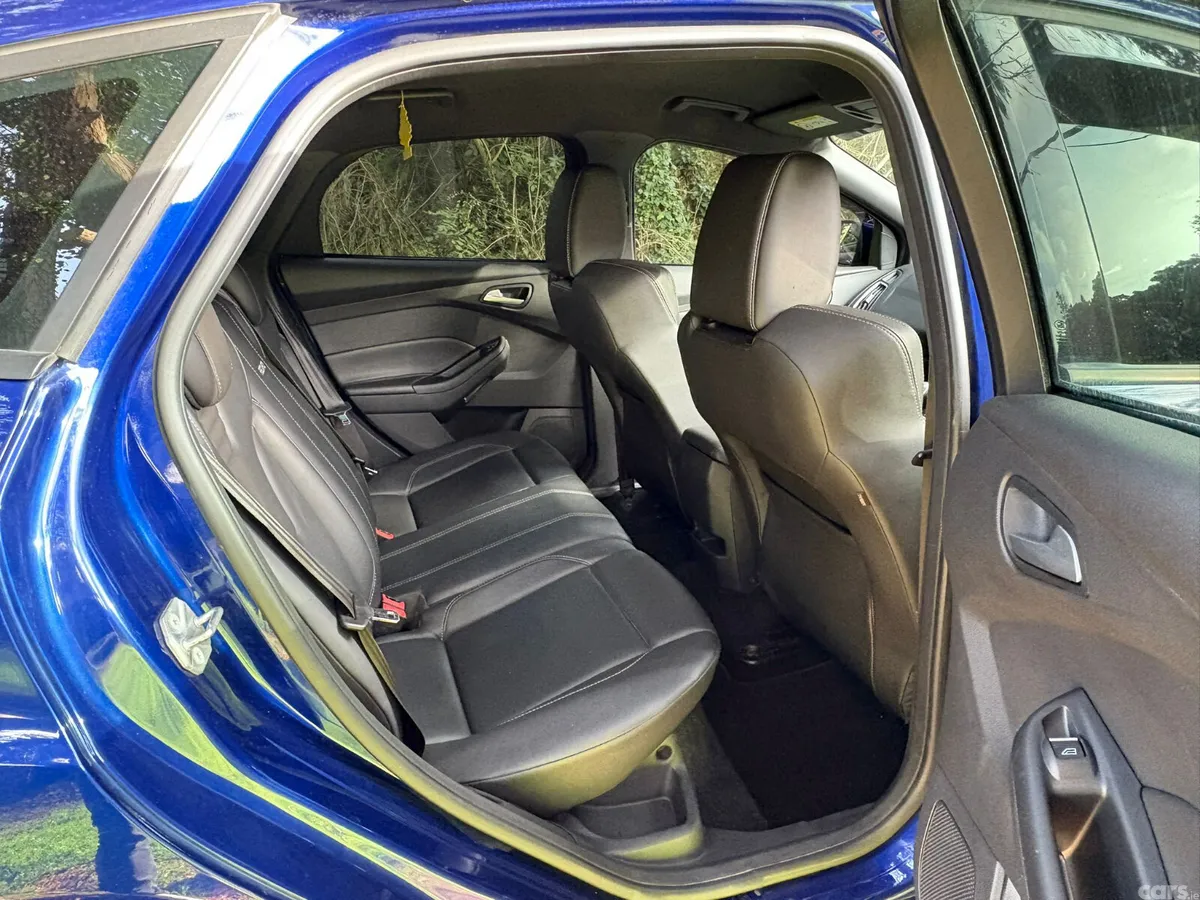 Ford Focus Hatchback, Diesel, 2015, Blue