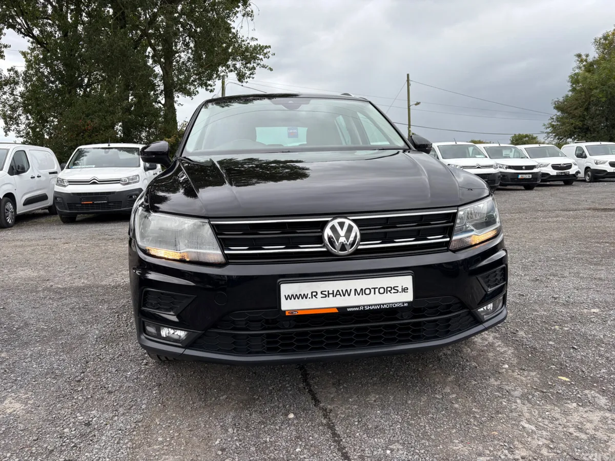 Volkswagen Tiguan SUV, Petrol, 2019, Black