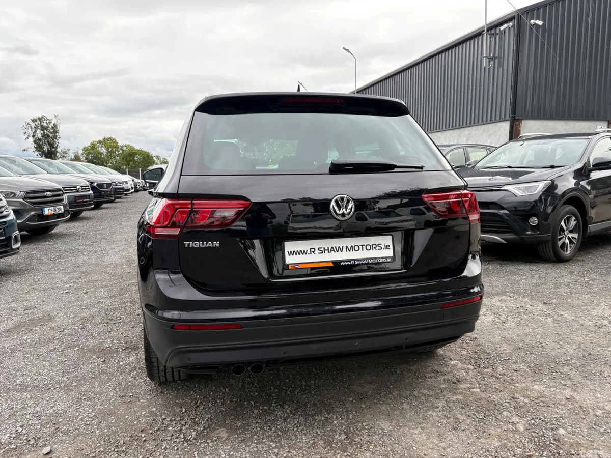 Volkswagen Tiguan SUV, Petrol, 2019, Black
