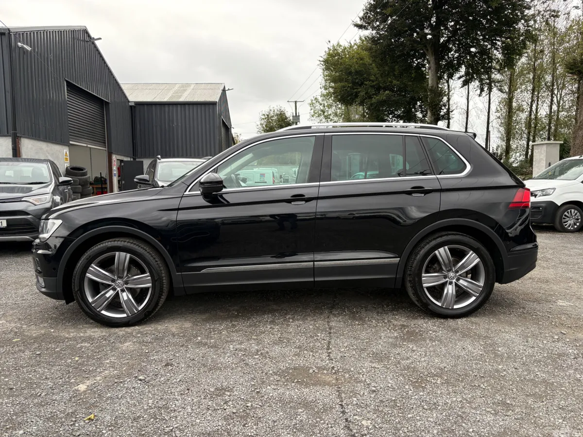 Volkswagen Tiguan SUV, Petrol, 2019, Black