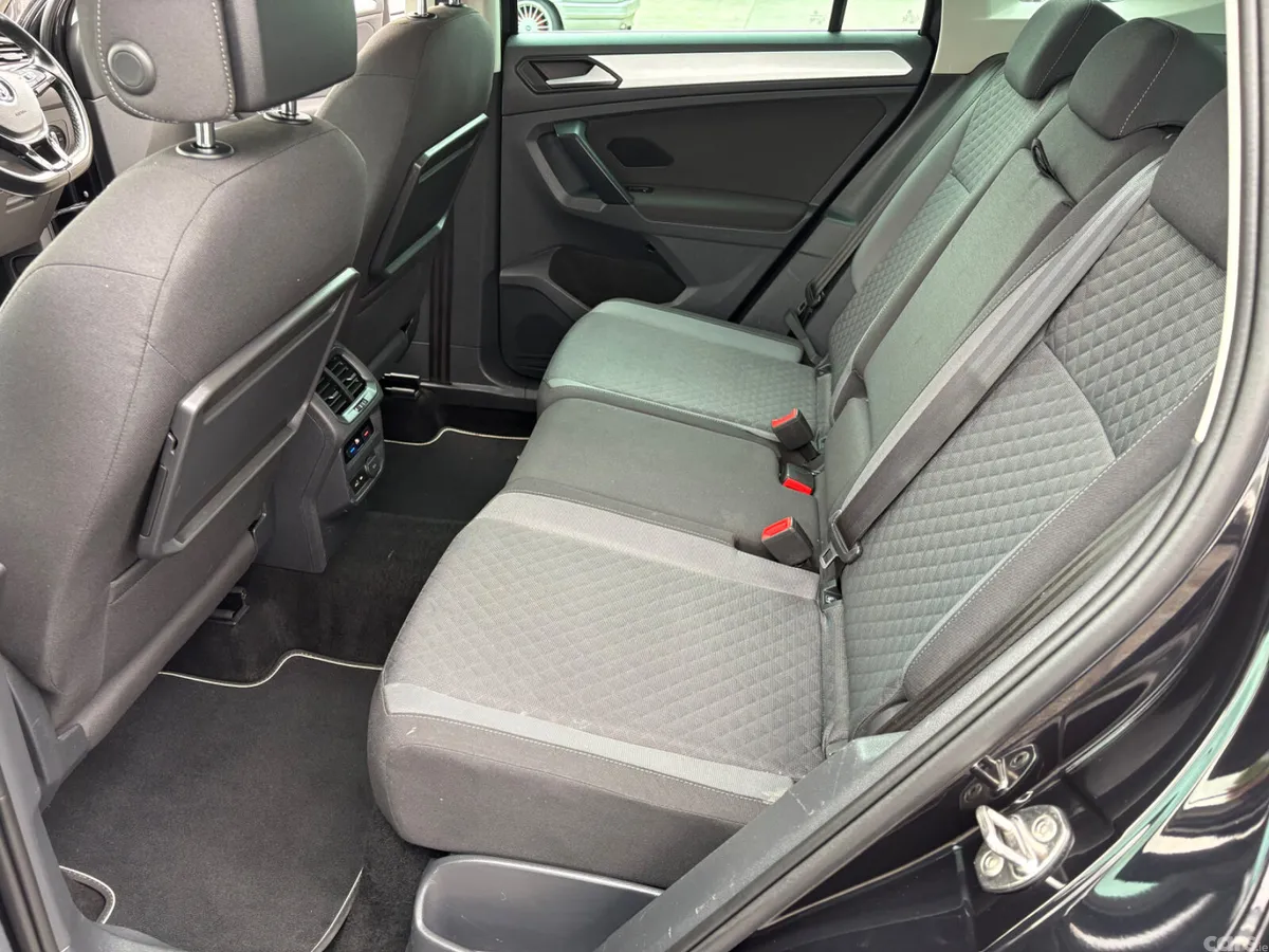 Volkswagen Tiguan SUV, Petrol, 2019, Black