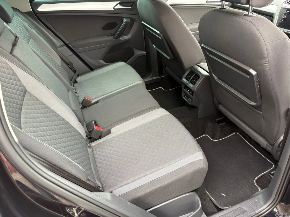 Volkswagen Tiguan SUV, Petrol, 2019, Black