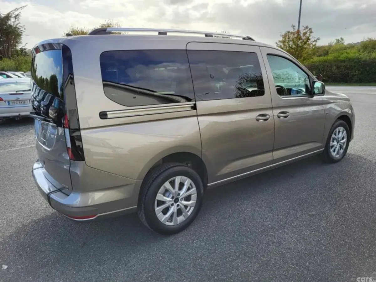 Ford Tourneo Connect MPV, Diesel, 2026, Gold
