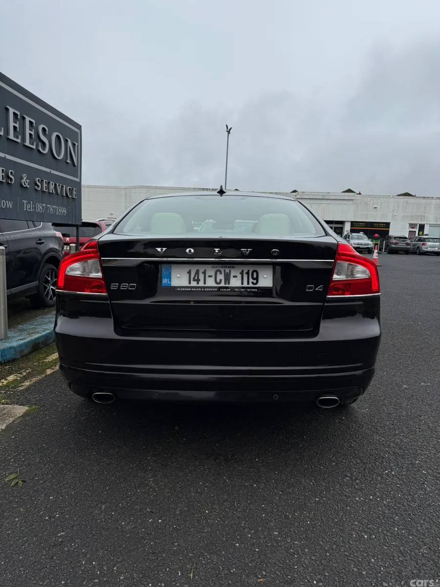 Volvo S80 Saloon, Diesel, 2014, Black