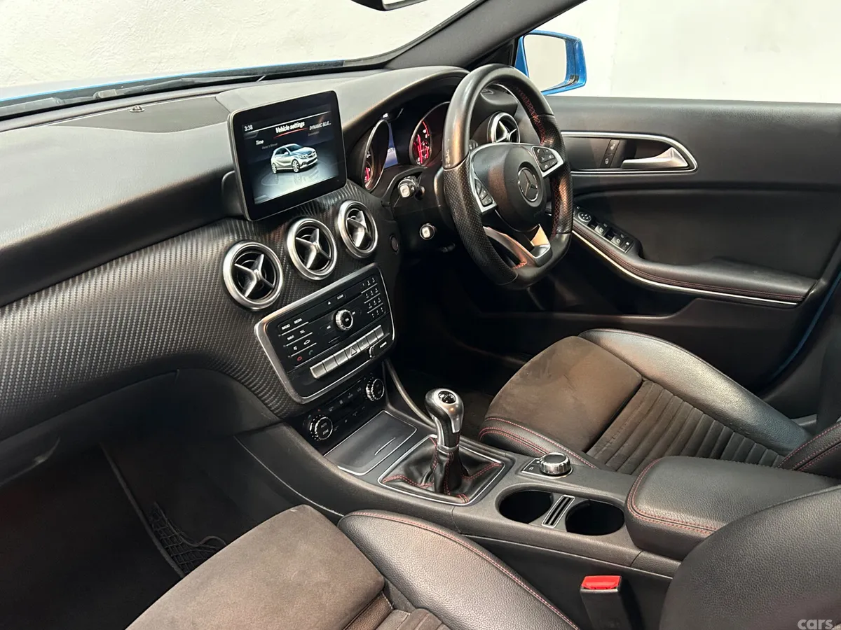 Mercedes-Benz A-Class Hatchback, Diesel, 2017, Blue