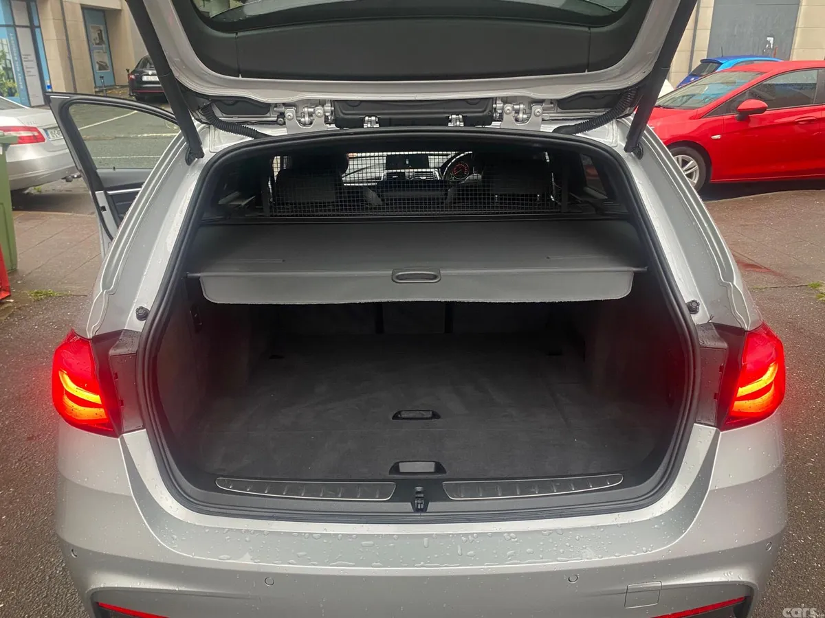 BMW 3-Series Estate, Diesel, 2017, Grey