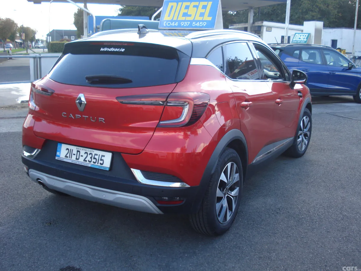 Renault Captur Hatchback, Diesel, 2021, Red