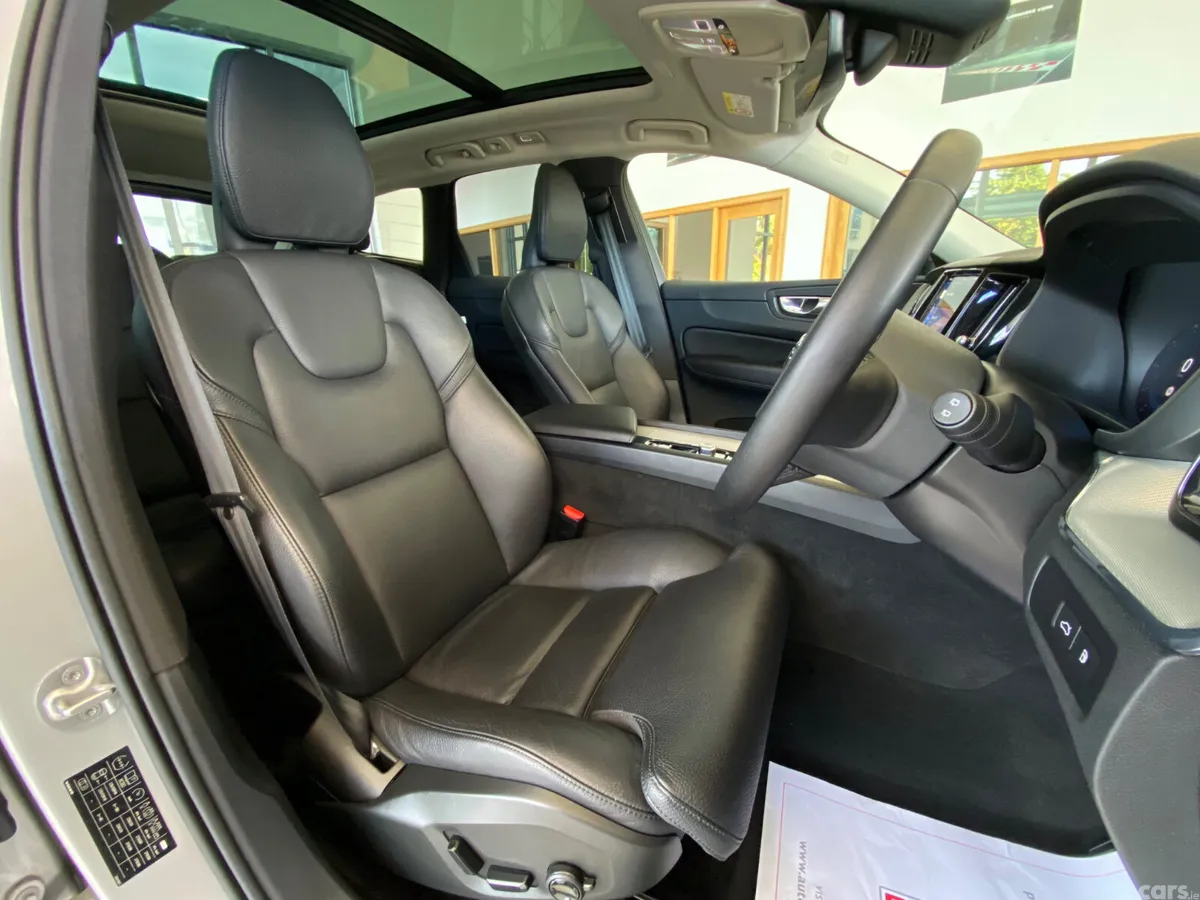Volvo XC60 SUV, Petrol Plug-in Hybrid, 2023, Grey