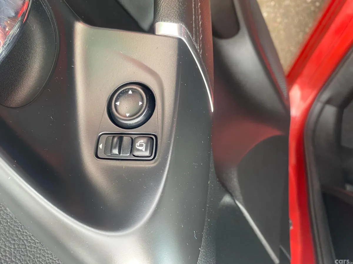 Renault Kadjar SUV, Diesel, 2016, Red
