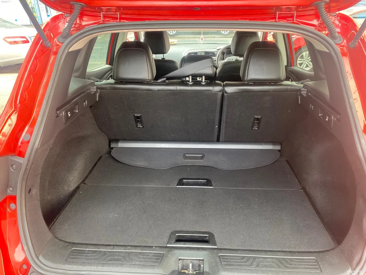 Renault Kadjar SUV, Diesel, 2016, Red