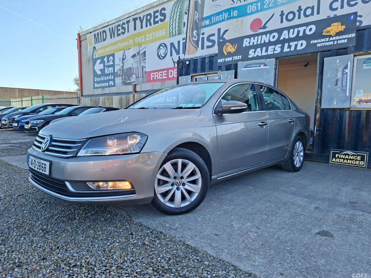 Volkswagen Passat Saloon, Diesel, 2014, Brown