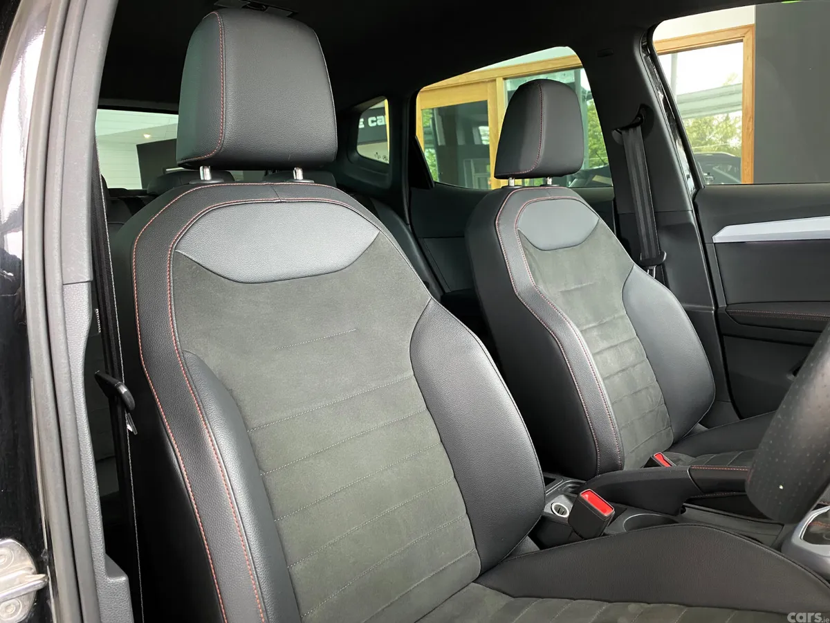 SEAT Arona SUV, Petrol, 2023, Black